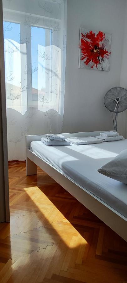 Apartman Leona Kaštela Buitenkant foto